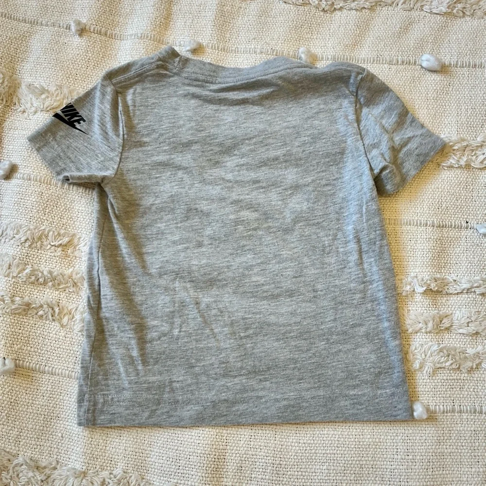 Nike Baby Grey T-Shirt size 2T